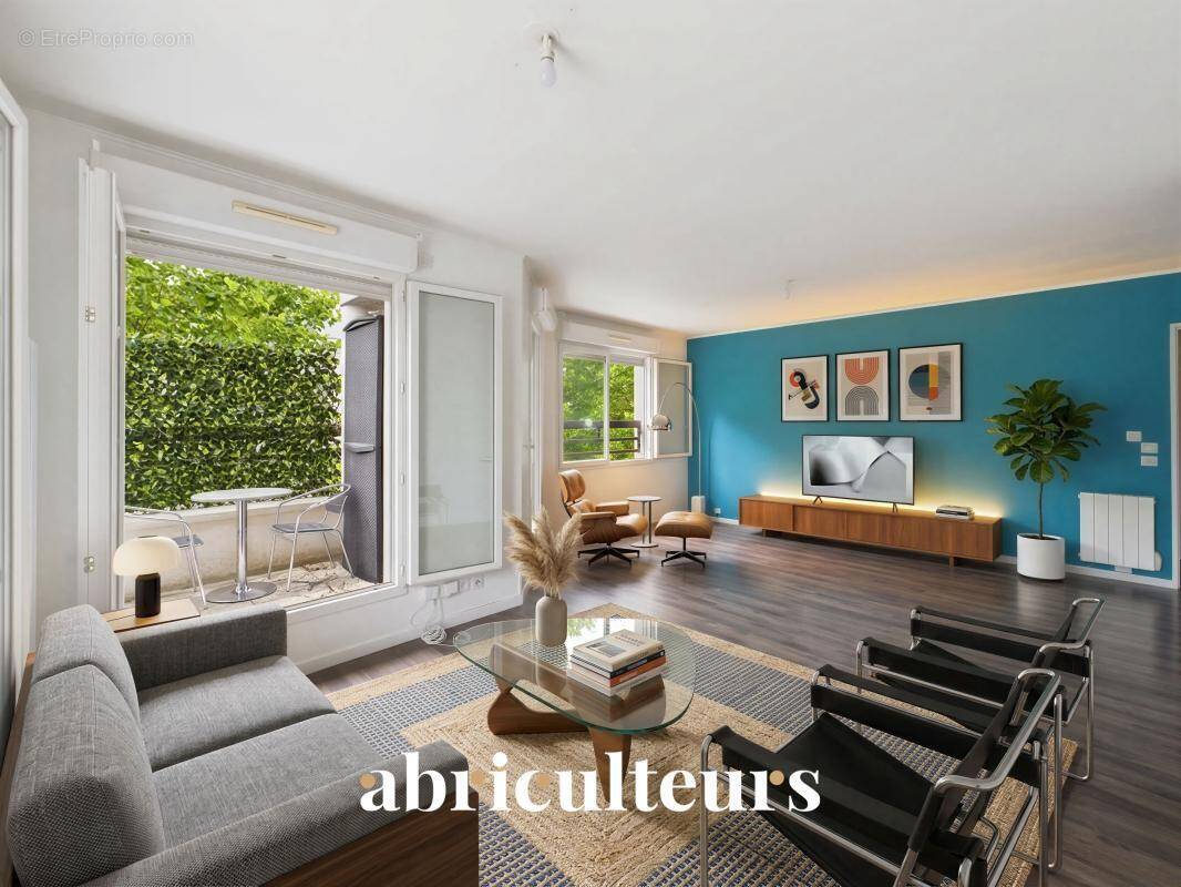 Appartement à VILLENEUVE-LA-GARENNE