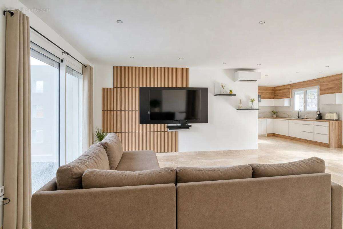 Maison moderne avec piscine à Villars-en-Pons - photo 2