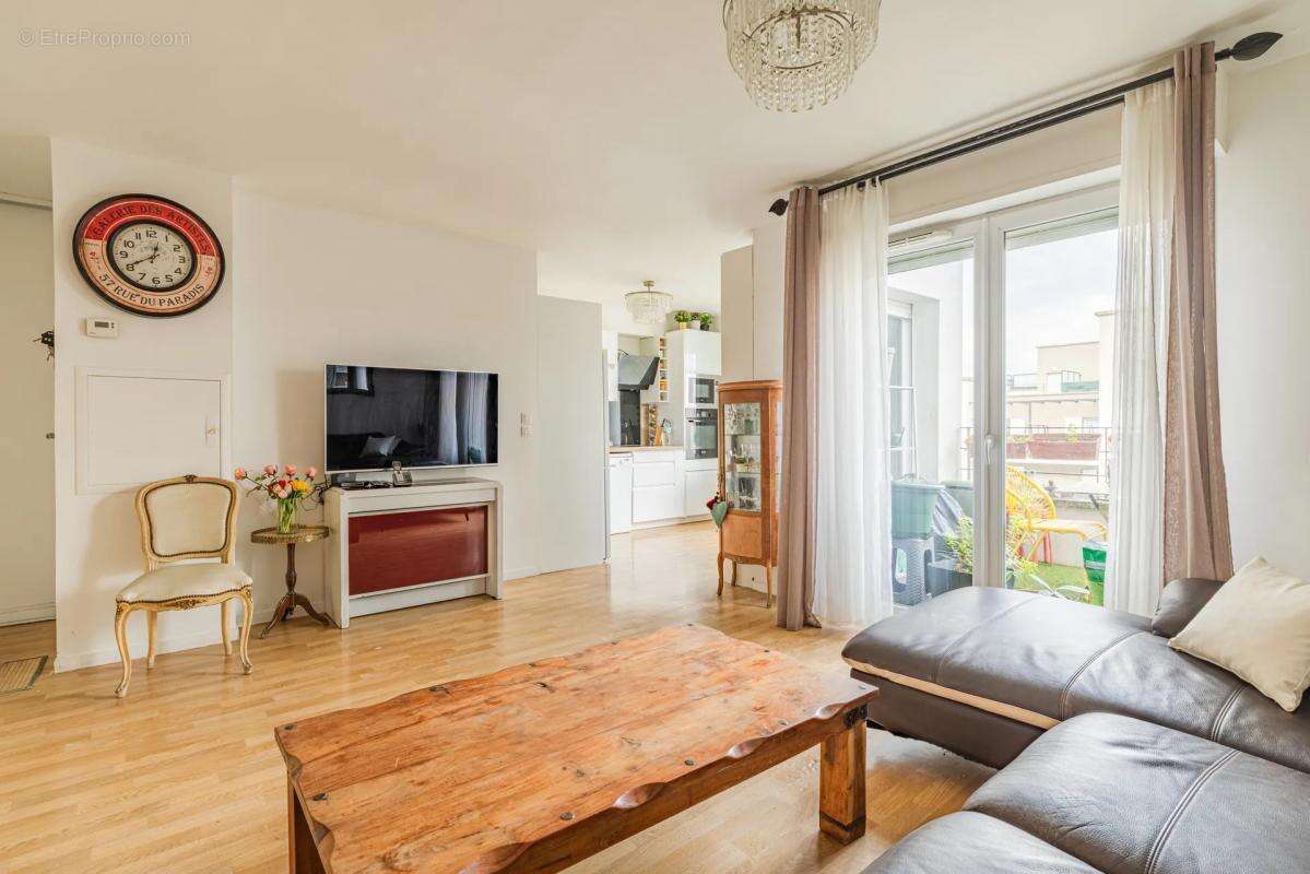 Appartement à STAINS