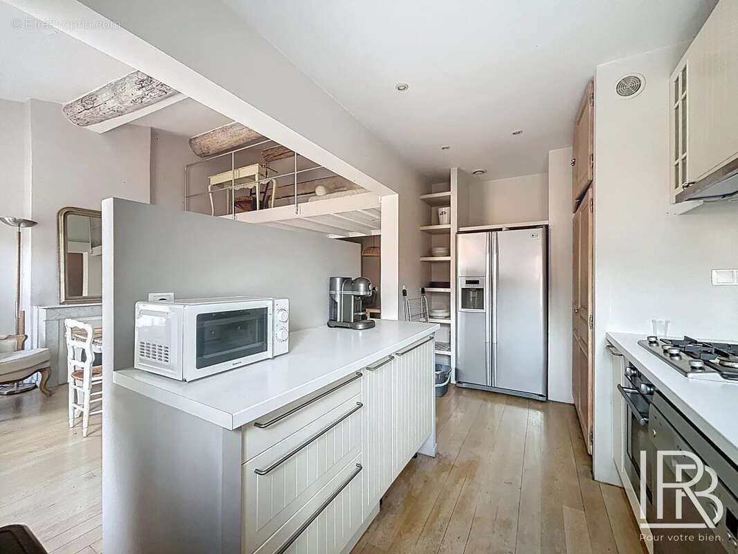 Appartement à MARSEILLE-1E