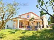 Maison à LE PUY-SAINTE-REPARADE