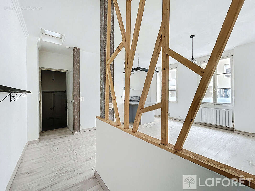 OPPORTUNITE : Appartement 3 pcs de 64m² avec grand cellier - Bas Borrigo - Menton - photo 12