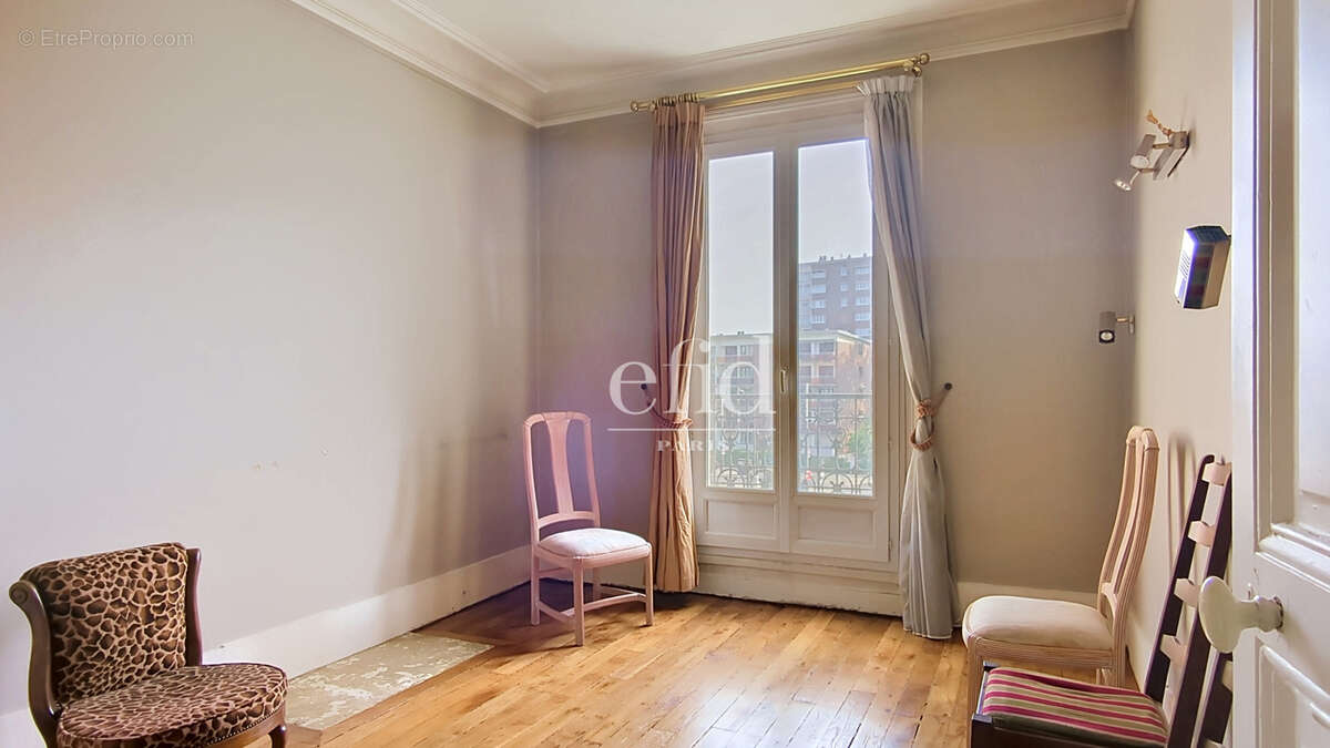 Appartement à PARIS-20E
