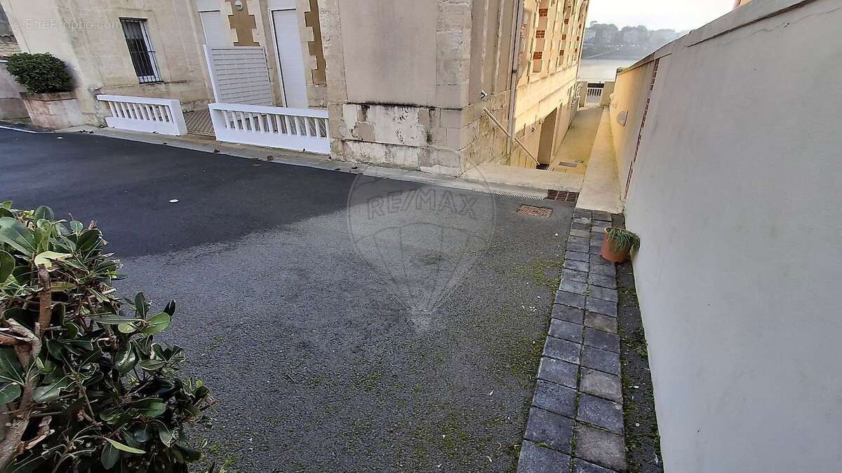 Appartement à VAUX-SUR-MER