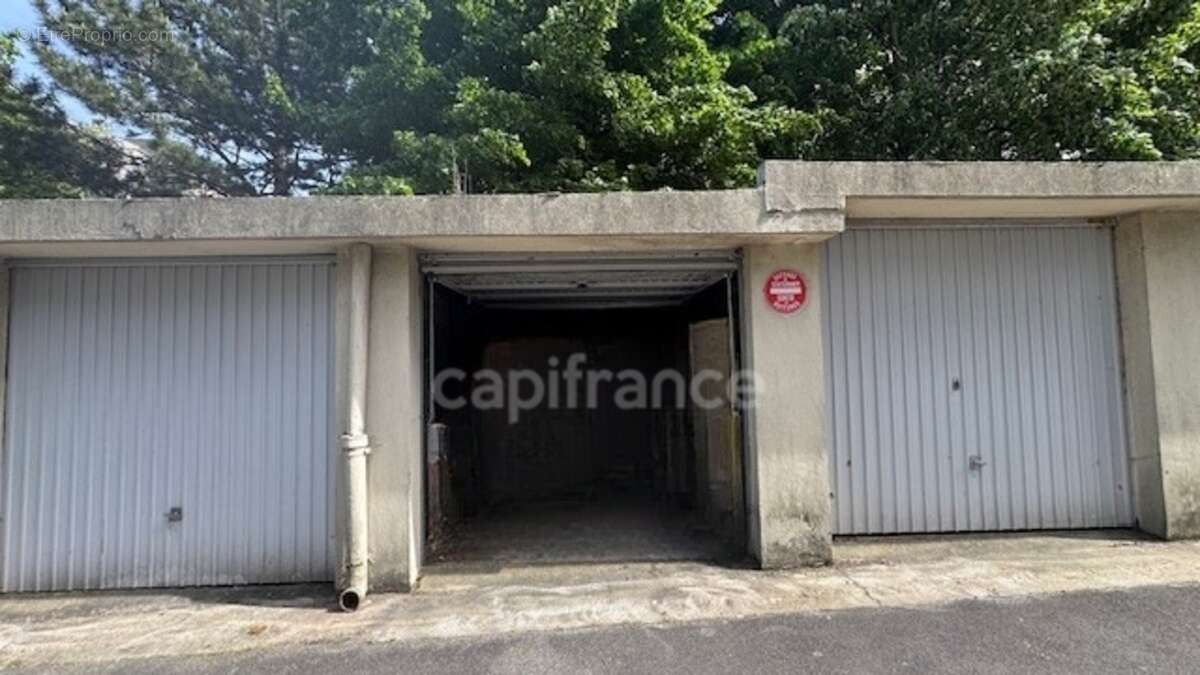 Box  à vendre CHATILLON (92) - Centre de Châtillon – à deux pas du Tramway T6 - photo 4