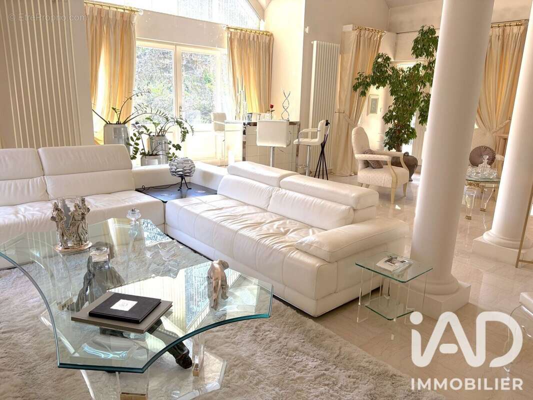 Maison 282 m² à Etiolles  - photo 5
