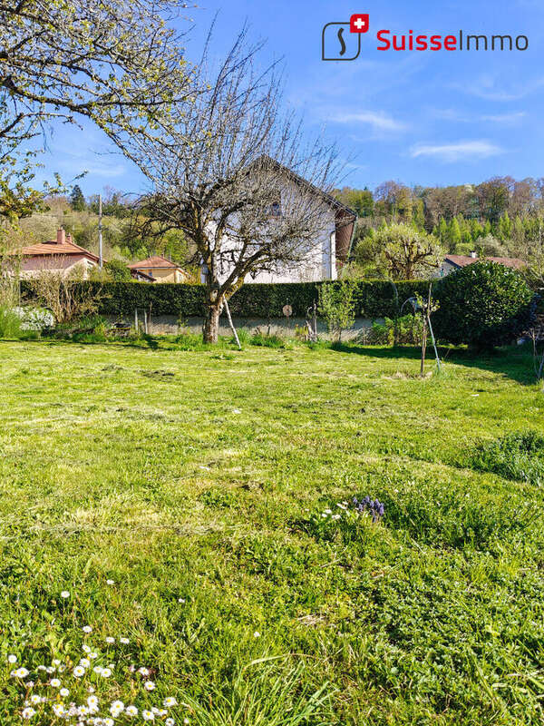 Maison à COLOMBIER-FONTAINE