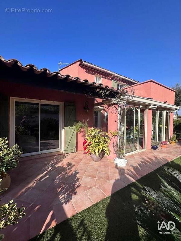 Photo 3 - Maison à FREJUS