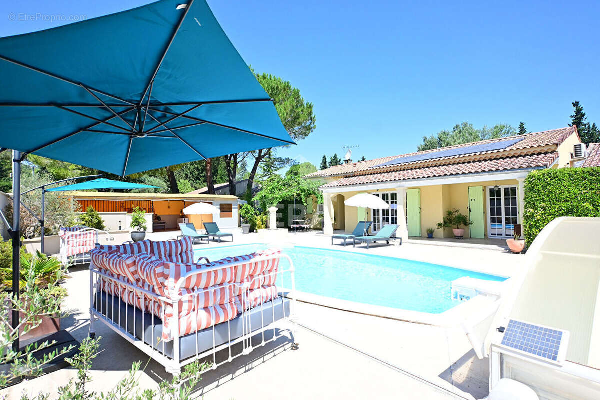 Maison 191m² à châteauneuf-de-gadagne - photo 2