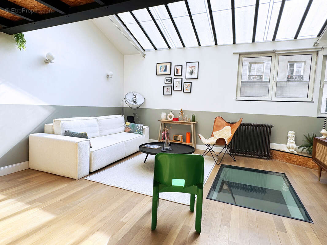 Appartement à PARIS-18E
