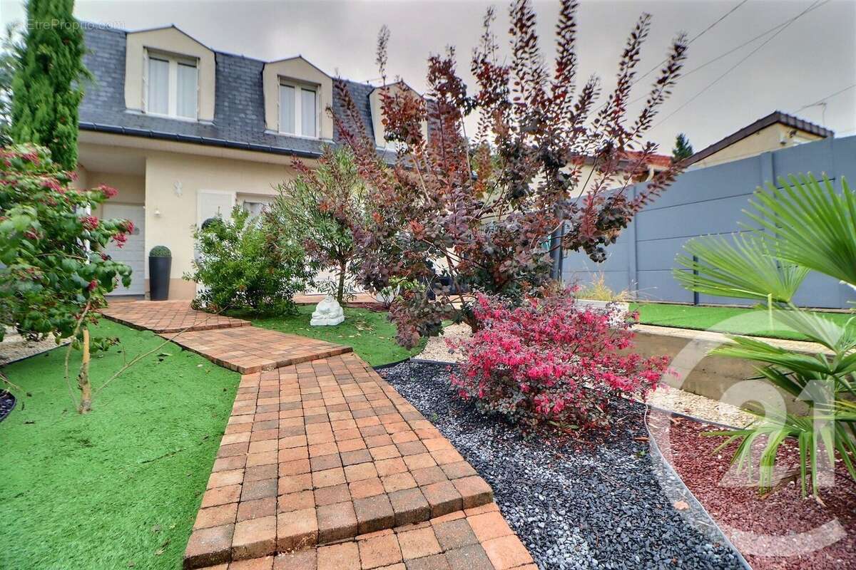 Maison à AULNAY-SOUS-BOIS