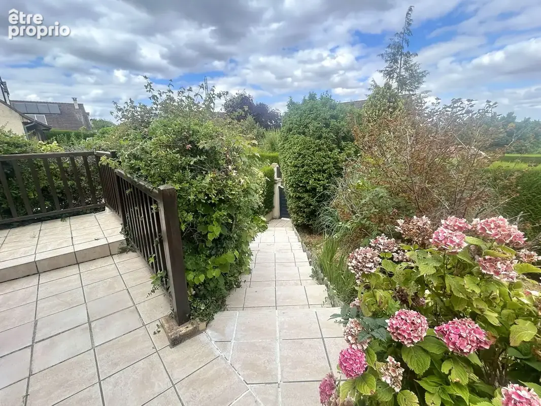 Maison 6 pièces 94 m² à vendre à Vernon (27200) - photo 2