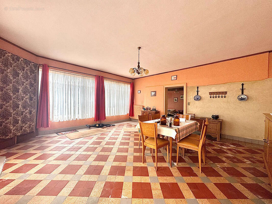 Maison à NONANCOURT