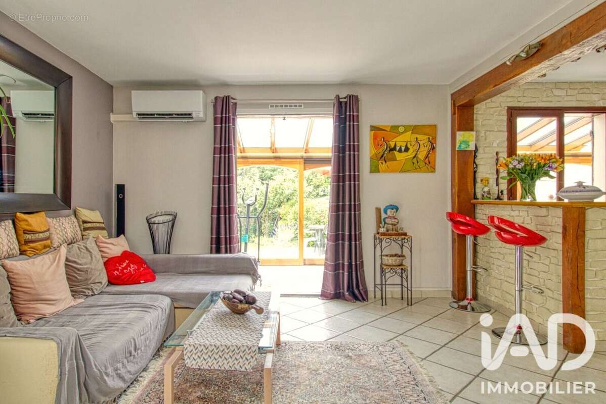 Maison 140 m² à Chessy  - photo 6