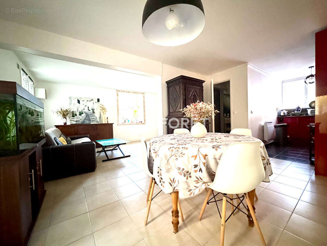 Appartement à LE RAINCY