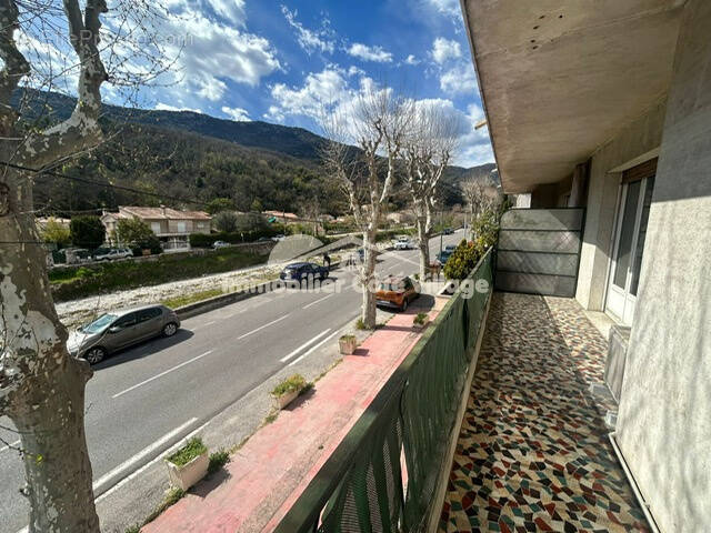 Appartement à CONTES