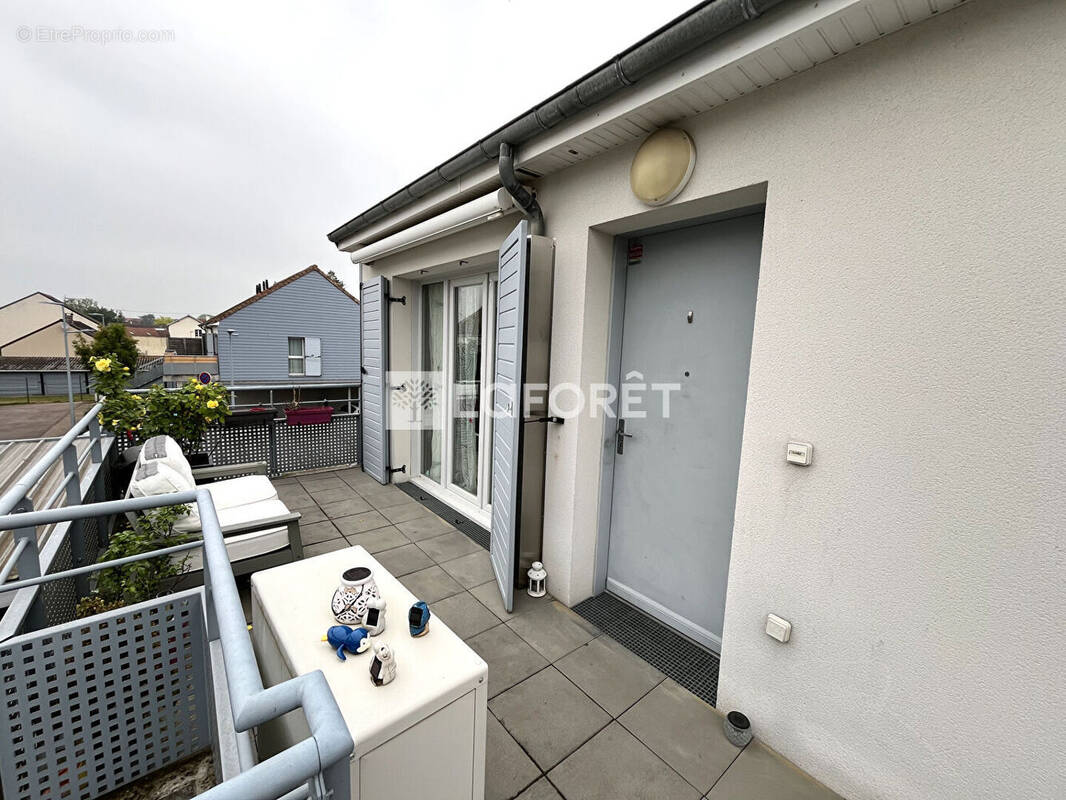 Appartement à LES MUREAUX