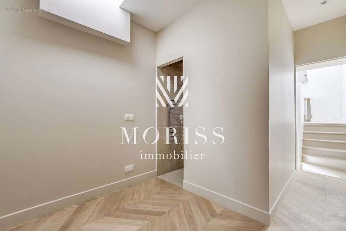 Appartement à LEVALLOIS-PERRET