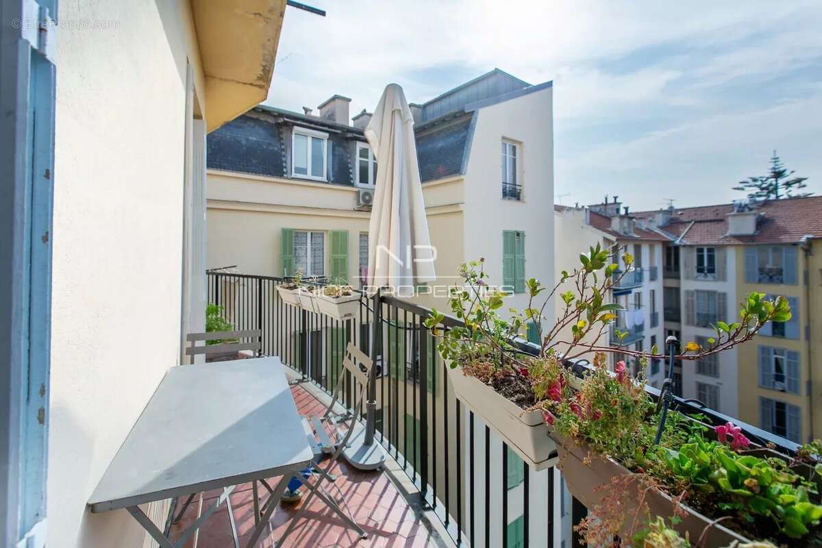 Appartement à NICE