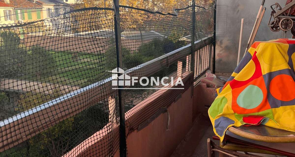 Appartement à MARSEILLE-3E