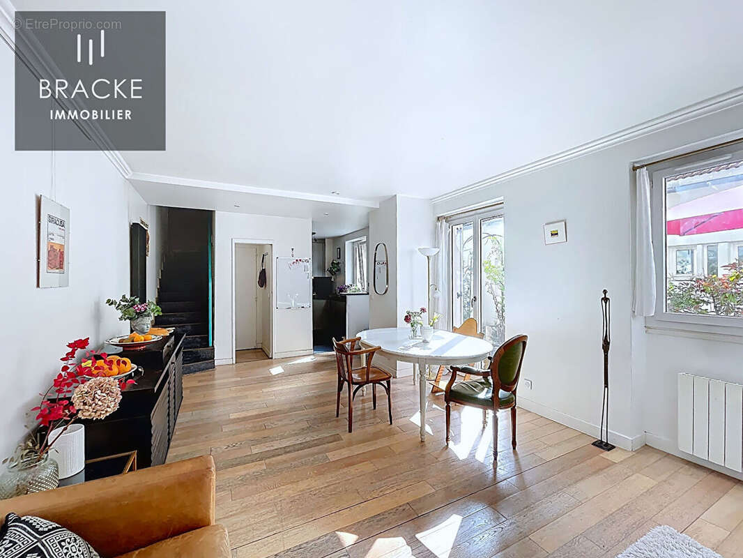 Maison à COURBEVOIE