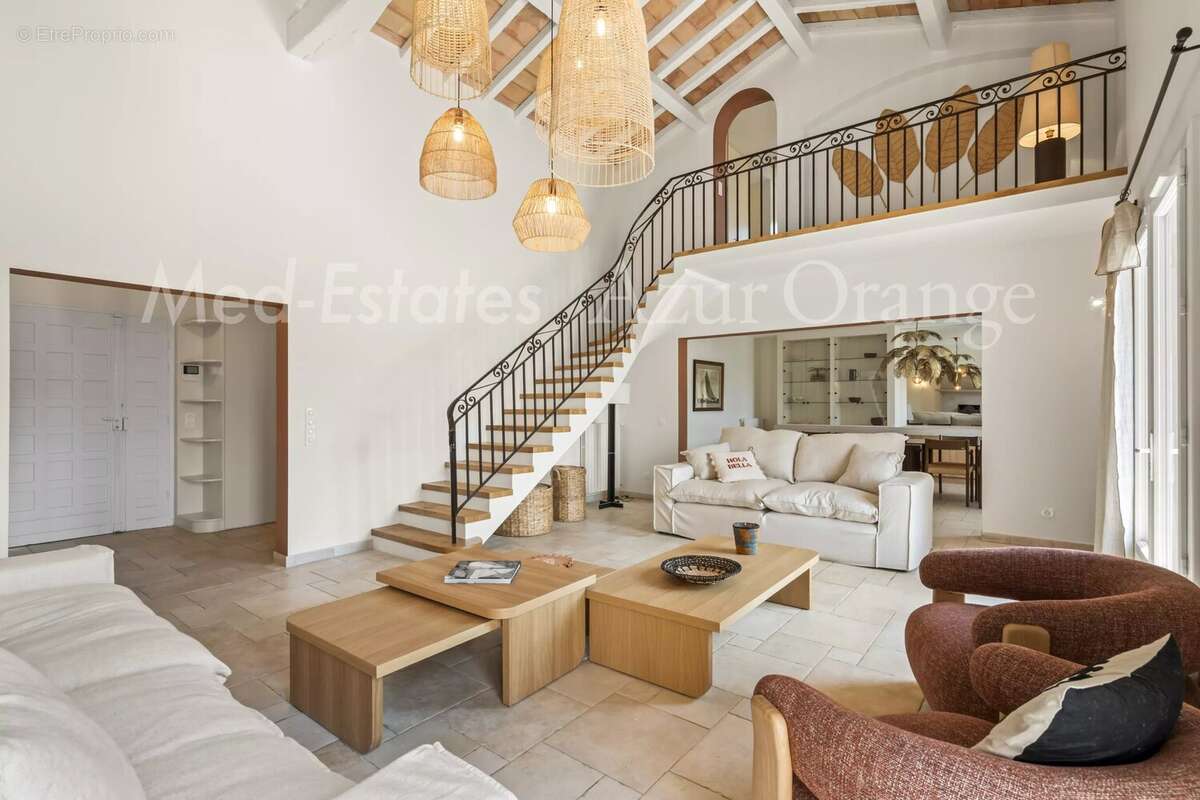 Élégante villa provençale rénovée avec vue mer – Domaine privé à Grimaud - photo 9