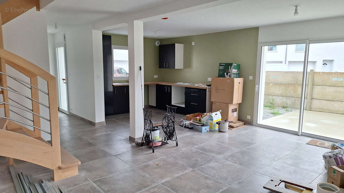 Maison à LA CHAPELLE-DES-MARAIS