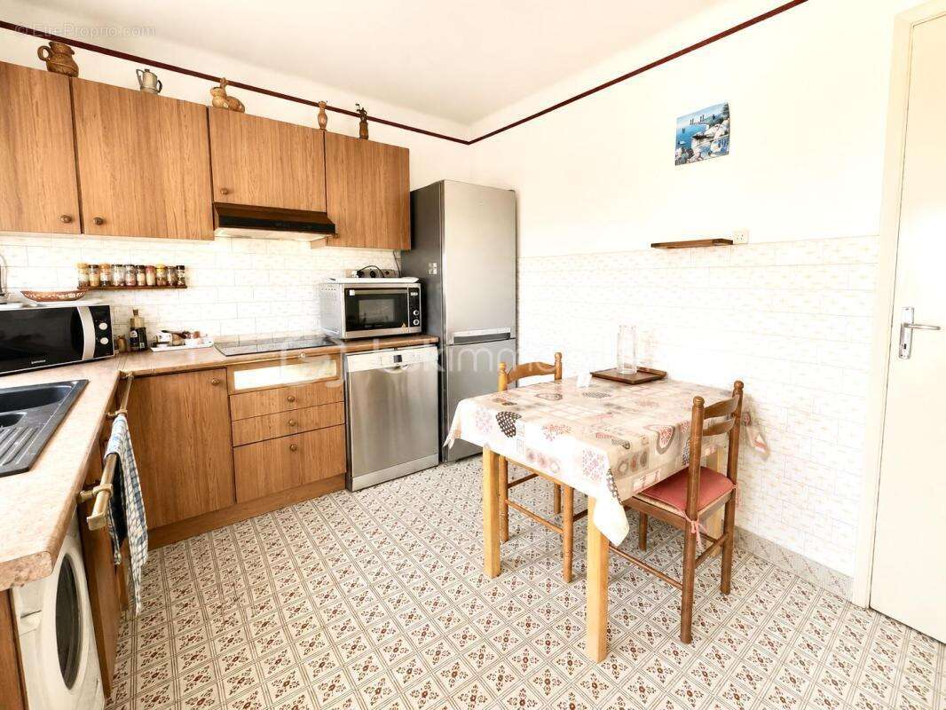 Maison 138 m² – vue mer & mont san peyre – secteur minelle – fort potentiel – garage 29 m² - photo 5