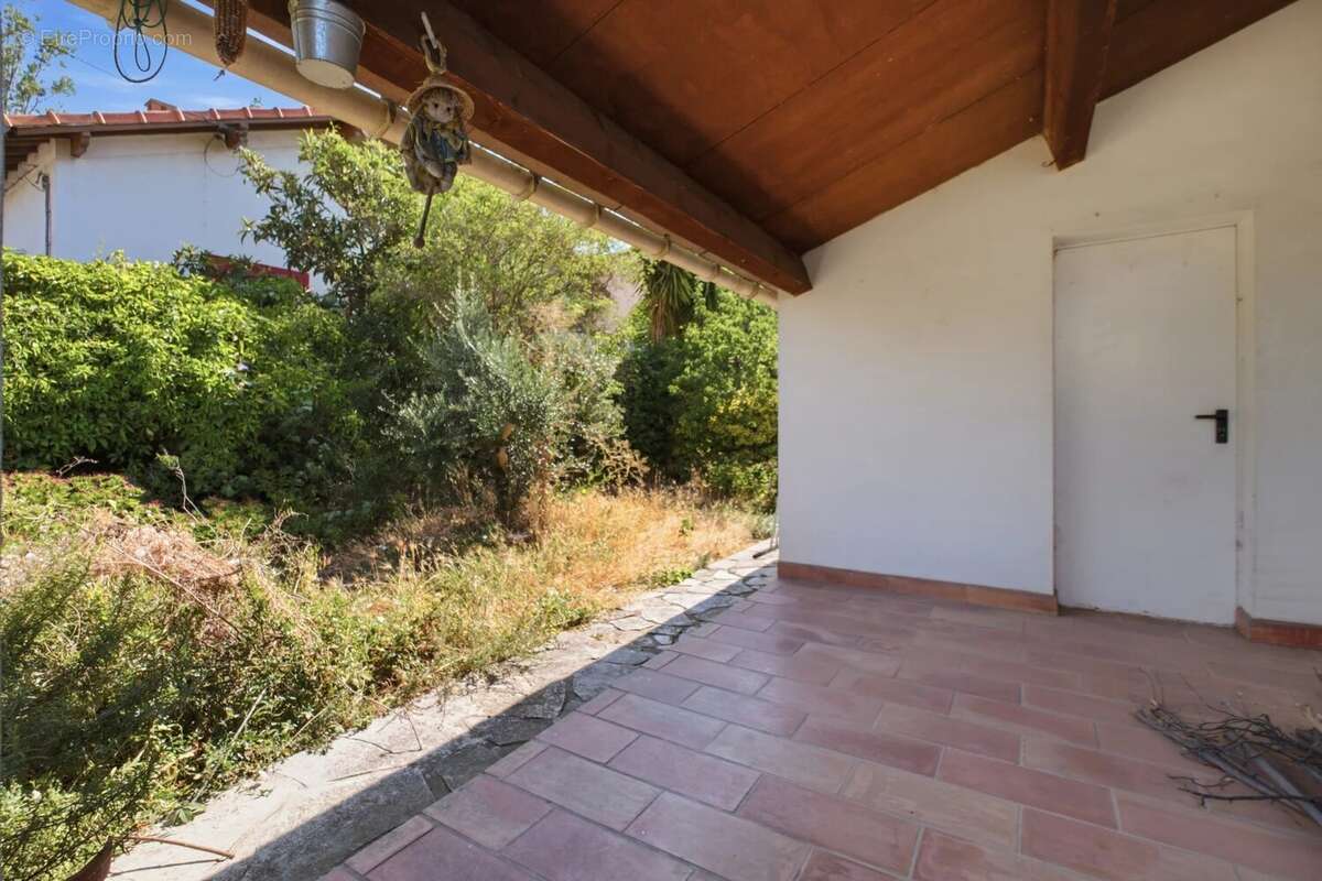 Ensemble immobilier avec jardin et garages centre Ville Exclusivité - photo 12
