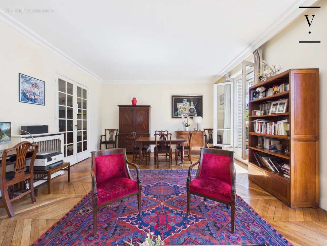 Appartement à PARIS-15E