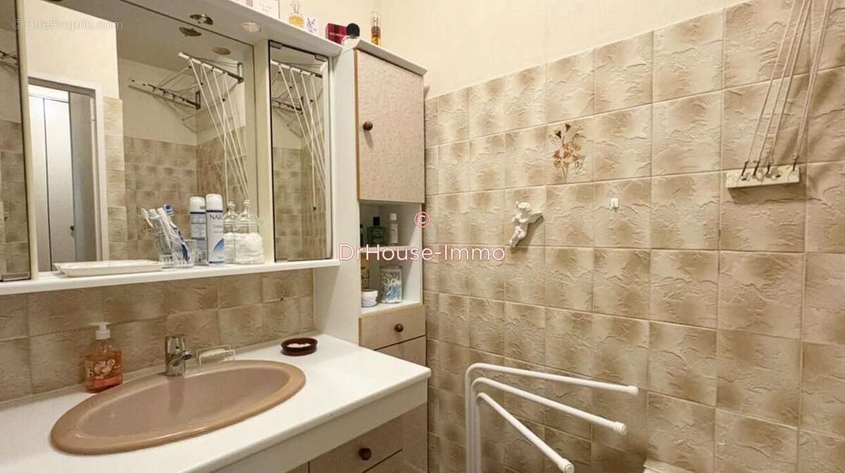 Appartement à VAUX-LE-PENIL