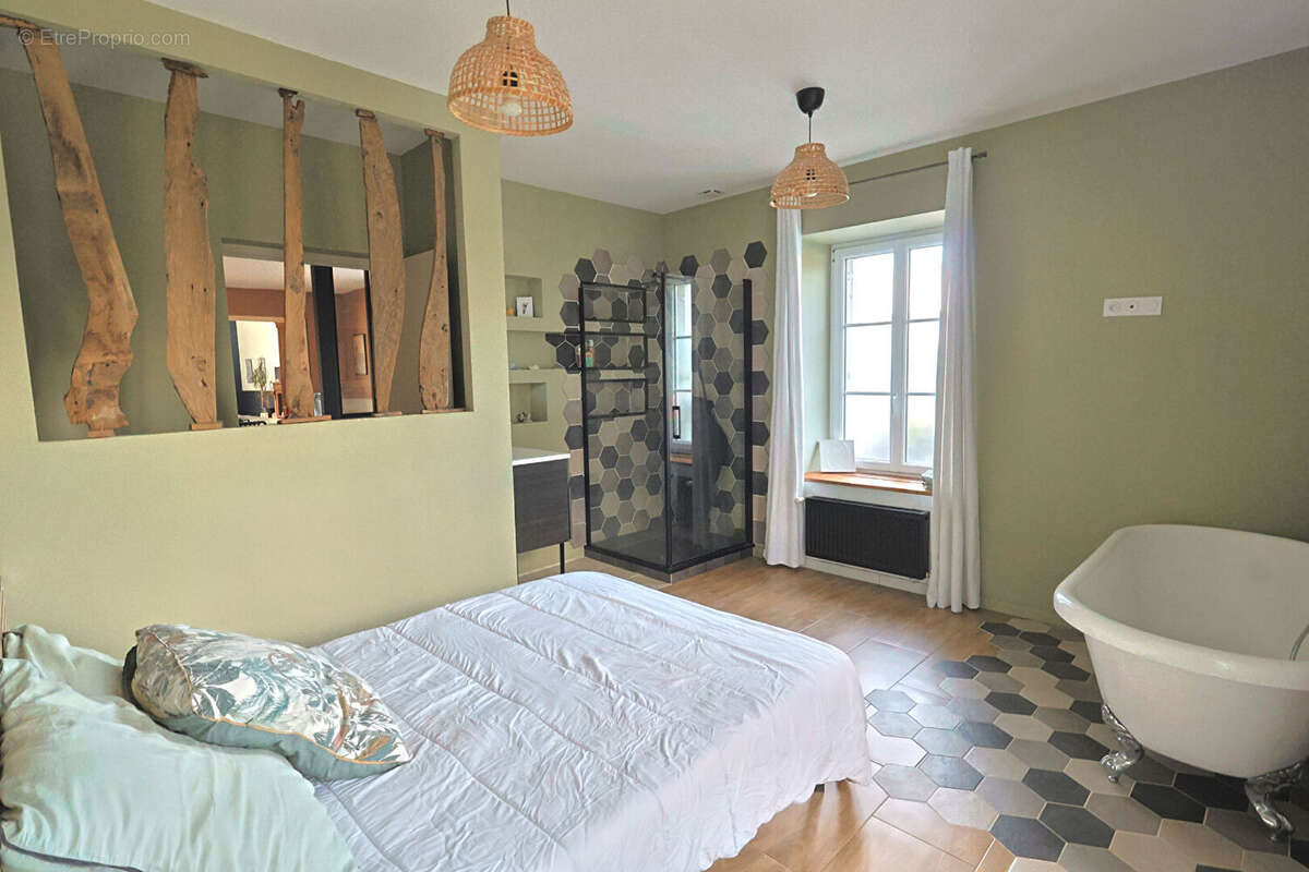 Maison à LA GOUESNIERE