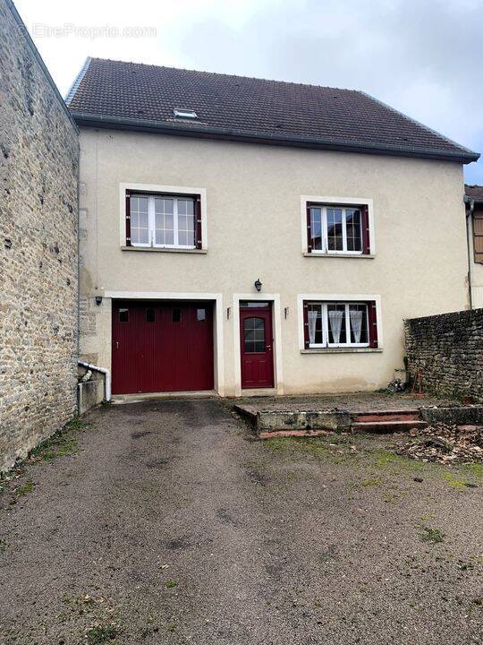 Maison à LONGEAU-PERCEY