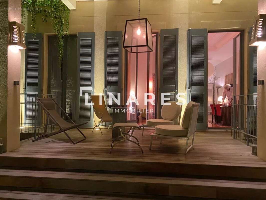 Appartement à MARSEILLE-6E