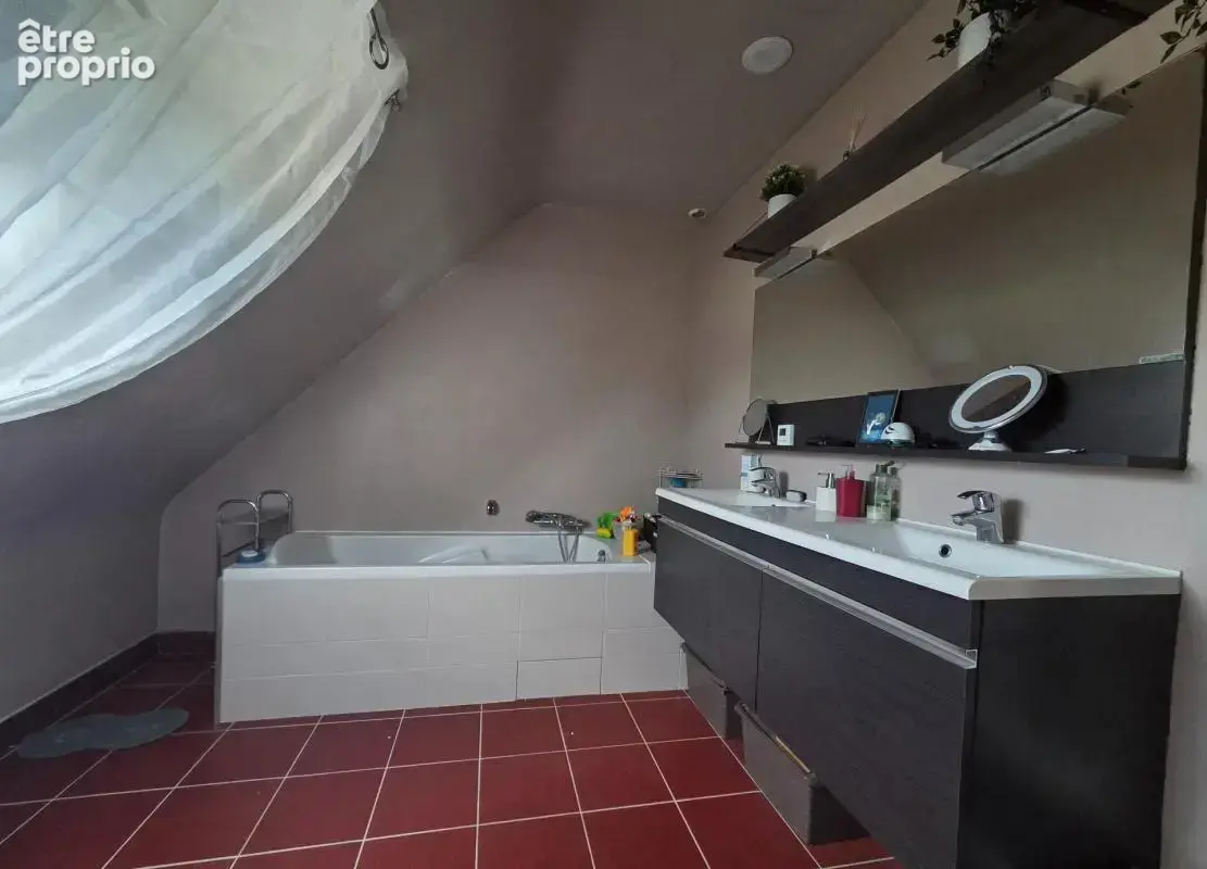 Maison 2010 - 5 chambres - Vie de plain-pied - photo 11