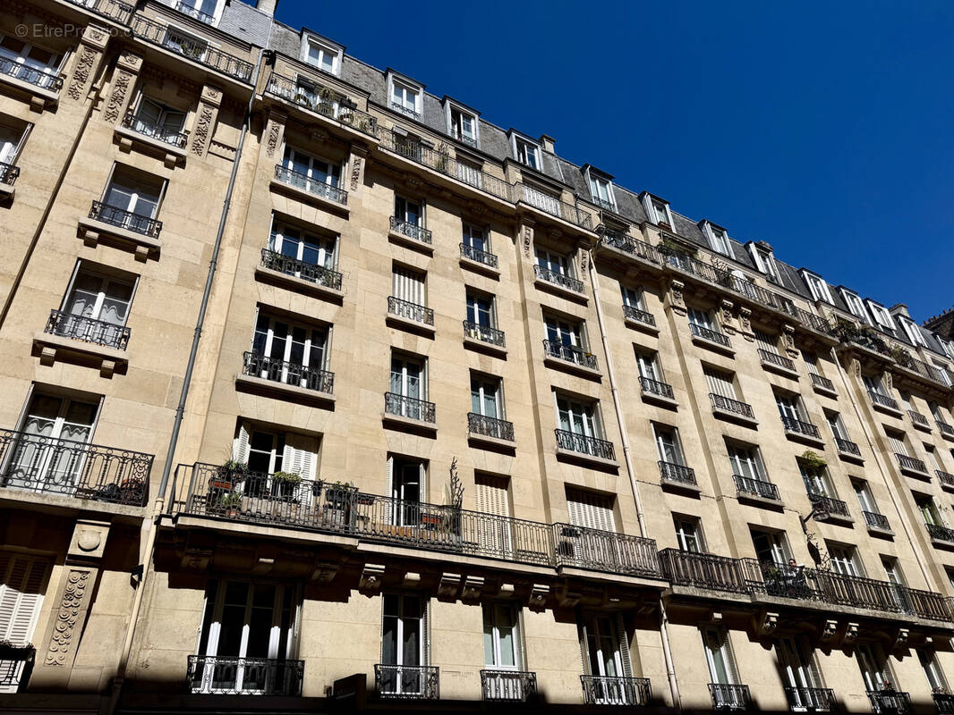 Appartement à PARIS-12E