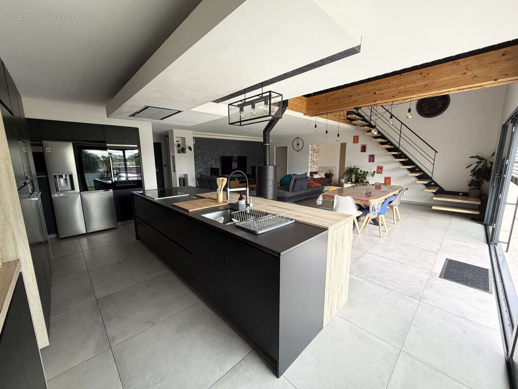 Maison à LAIGNE-EN-BELIN