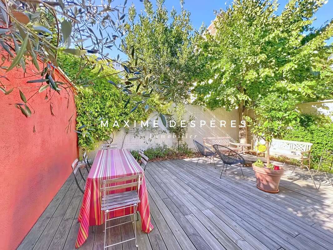 Maison à ASNIERES-SUR-SEINE