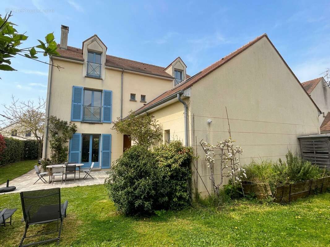 Maison à LES LOGES-EN-JOSAS