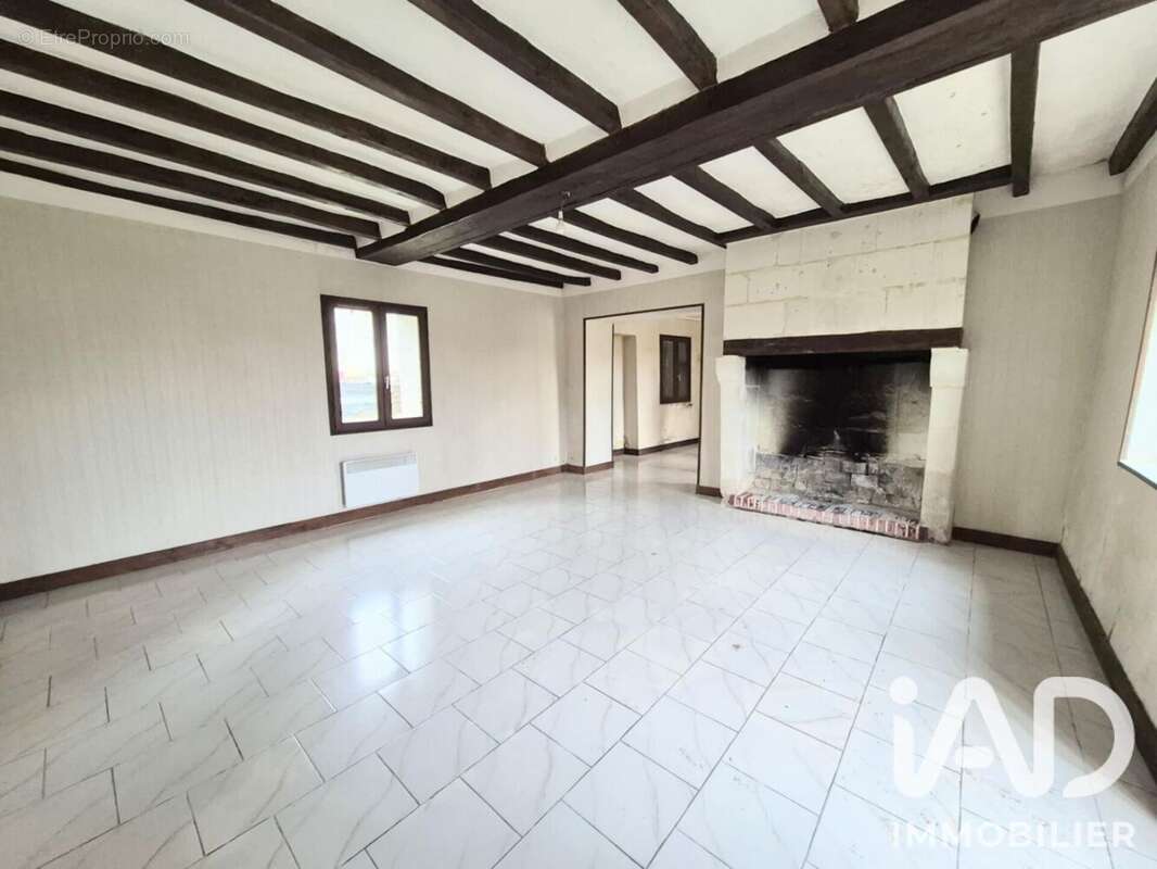 Maison 87 m² à Gizeux  - photo 6