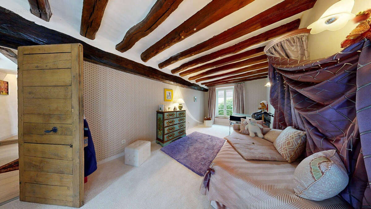 Maison à MEZY-SUR-SEINE