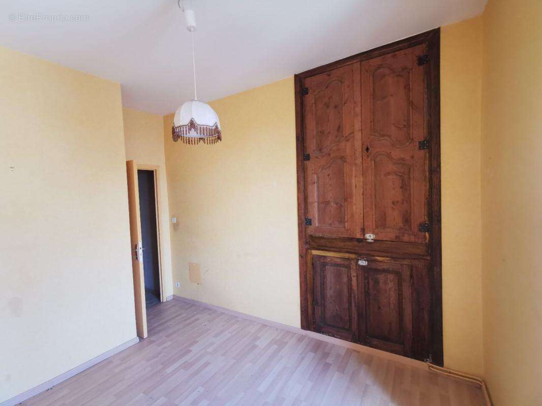 Maison à SEVERAC-LE-CHATEAU