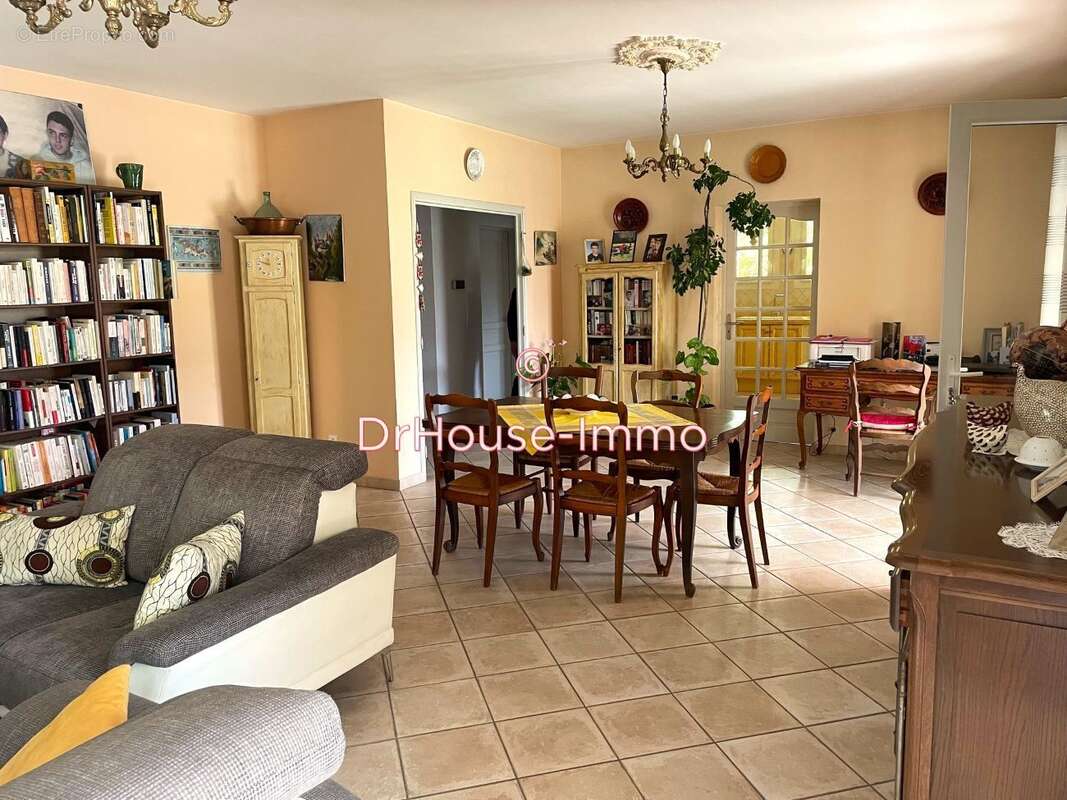 Maison 190 m² à Uzes  - photo 67