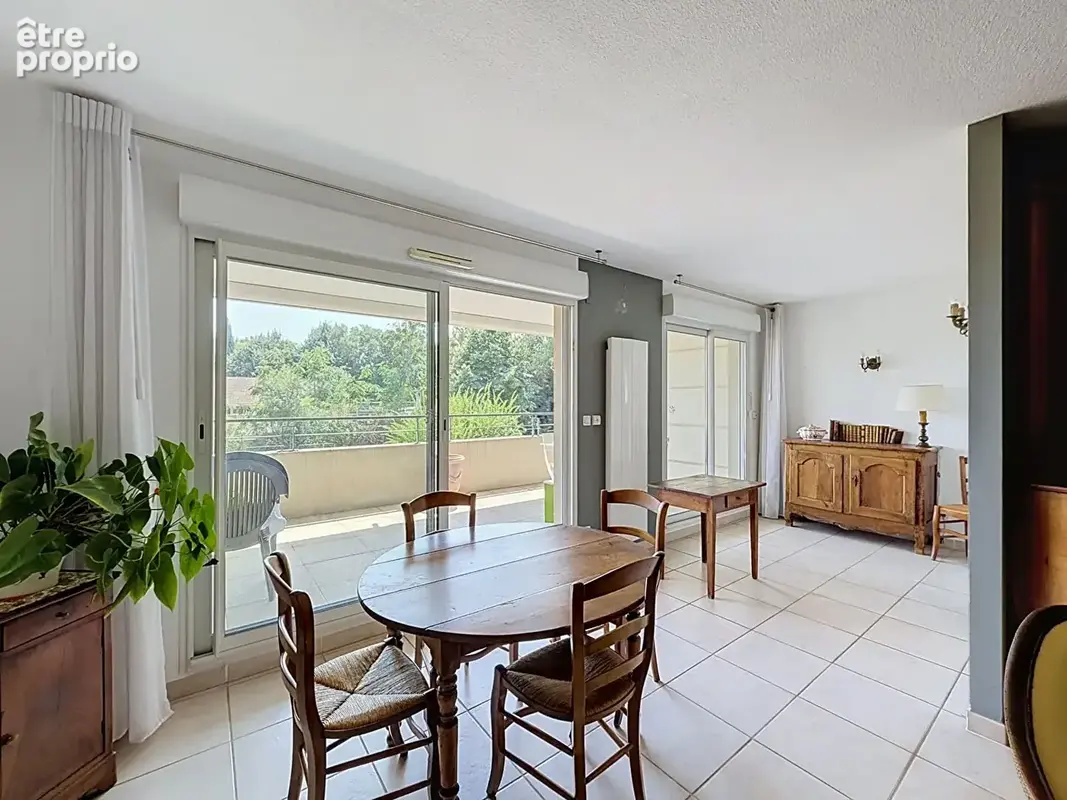 Appartement Villeneuve Les Avignon 4 pièce(s) 93 m2 avec terrasse - photo 4