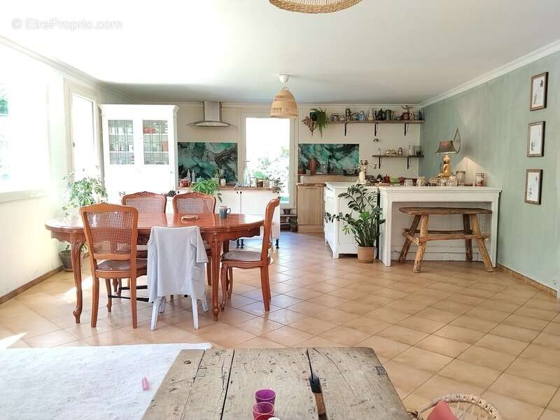 Maison à MALEVILLE