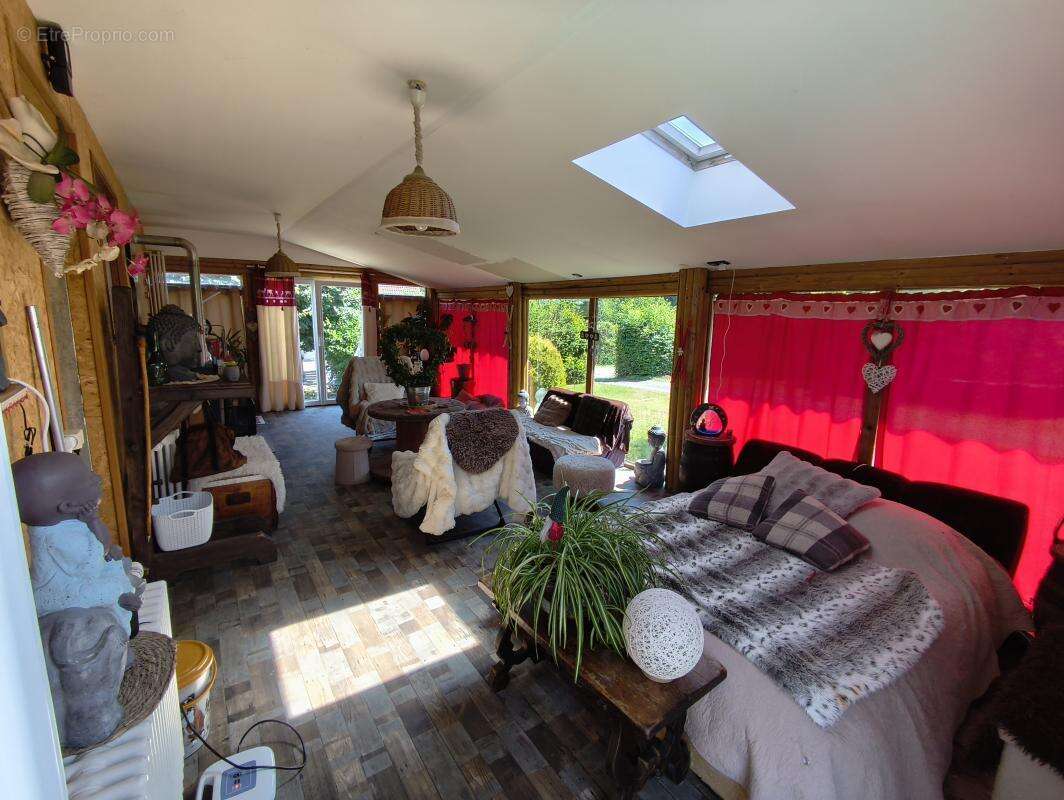 Maison à AILLEVILLERS-ET-LYAUMONT