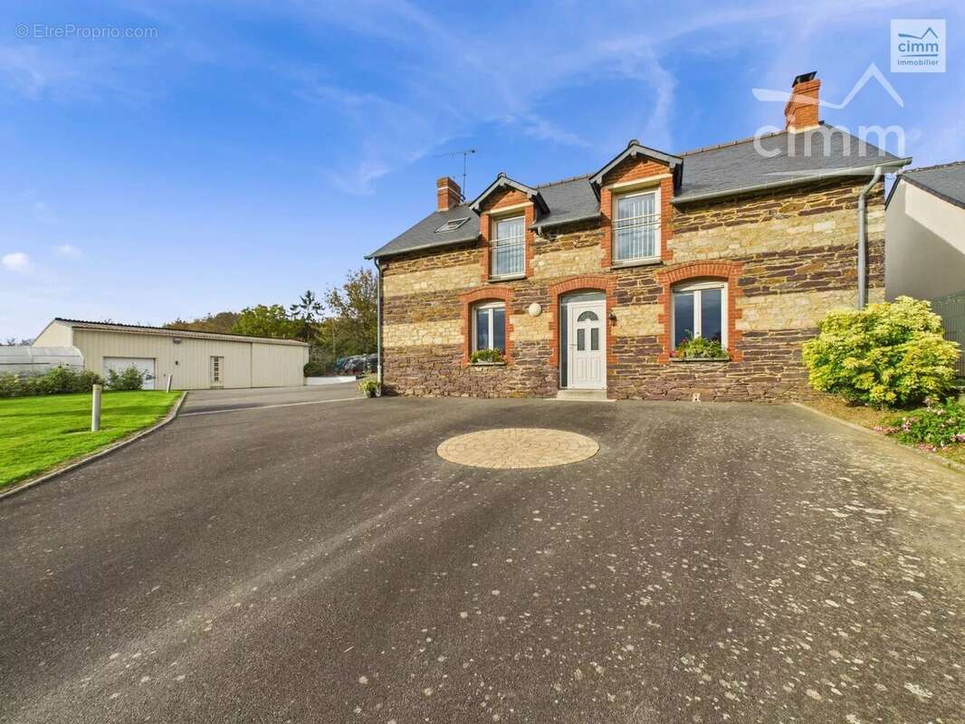 Maison à LES BRULAIS