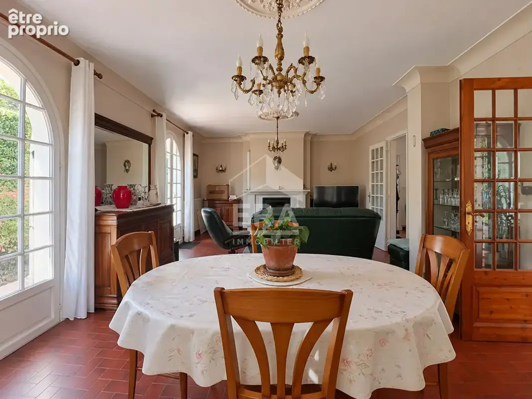 Belle villa de caractere - plain pied - secteur calme - 3 chambres - photo 8