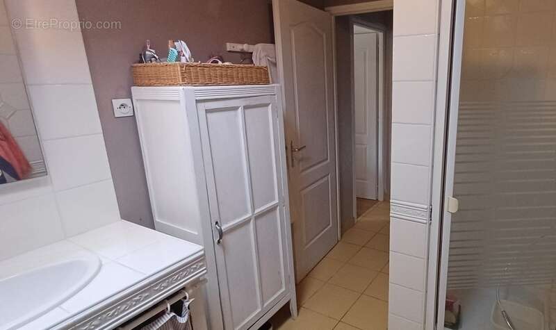 Maison à ROULLET-SAINT-ESTEPHE