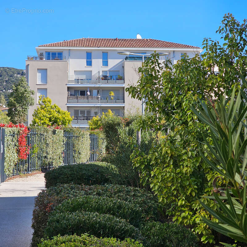 Appartement à HYERES